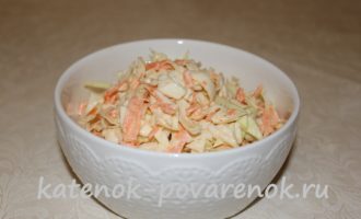 Салат из капусты с морковью и чесночком – шаг 4