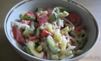 Овощной салат летний - шаг 3