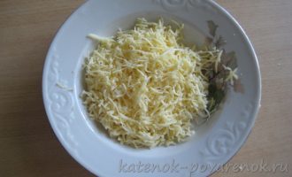 Помидоры с сыром и чесноком - шаг 2