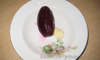 Салат из свеклы с чесноком - шаг 1