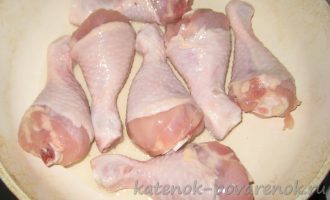 Куриная голень, жаренная с кунжутом на сковороде - шаг 1