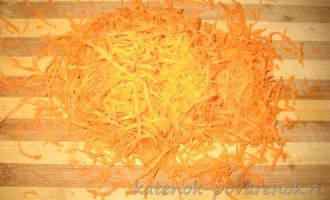Тушеное куриное филе с морковью и молоком - шаг 2