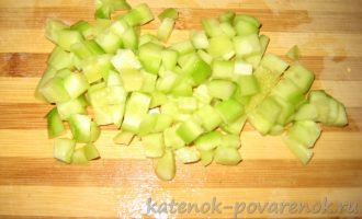 Салат с семгой и картофелем - шаг 4