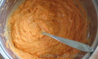 Морковный пирог с лимонной глазурью в духовке - шаг 8