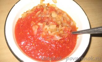 Жареный минтай в томатном соусе на сковороде - шаг 5