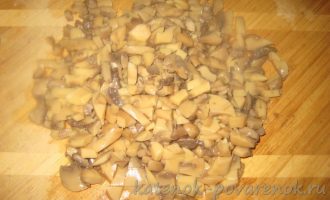Котлеты из картофельного пюре и шампиньонов - шаг 3