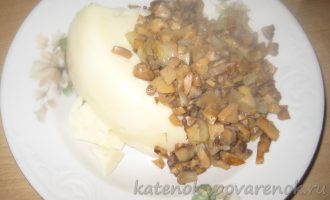 Котлеты из картофельного пюре и шампиньонов - шаг 5