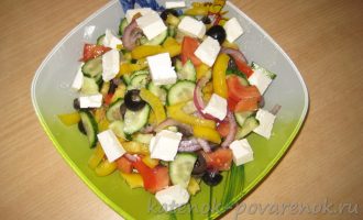 Греческий салат с брынзой - шаг 11