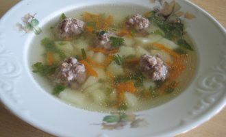 Картофельный суп с фрикадельками