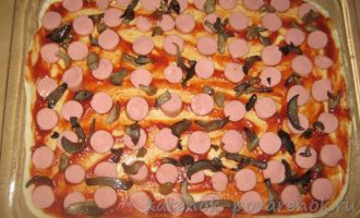 Пицца с сосисками, вешенками и маринованными огурчиками - шаг 17