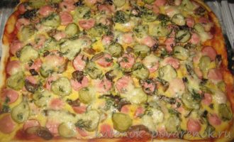 Пицца с сосисками, вешенками и маринованными огурчиками - шаг 24