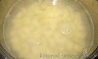 Картофельный суп со свининой и паприкой - шаг 9