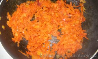 Томатно-рисовый суп с куриными фрикадельками - шаг 7