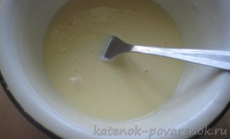 Рецепт оладий на сметане с зеленым луком - шаг 3