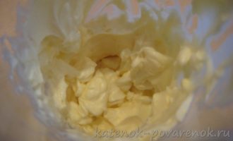Рецепт крема для торта из творожного сливочного сыра - шаг 4
