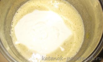 Рецепт кексов с черникой - шаг 3
