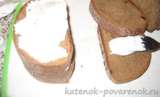 Рецепт хлеба к шашлыку, обжаренного на мангале - шаг 2