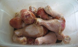 Рецепт шашлыка из куриной голени в соевом соусе - шаг 2
