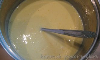 Рецепт пирога на кефире из куриного филе и картофеля - шаг 12