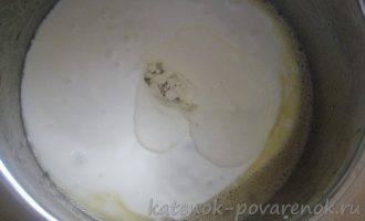 Рецепт пирога на кефире с грибами и курицей - шаг 11