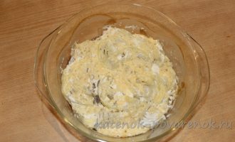 Запеченное в духовке филе тилапии под сыром и луком - шаг 8