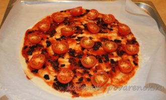 Пицца «Маргарита» с черри и моцареллой - шаг 7