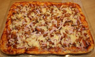 Пицца с карбонатом и маринованными опятами - шаг 12