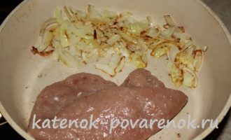 Мясной соус из куриного фарша с овощами – шаг 4