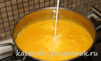 Крем-суп из тыквы с сухариками – шаг 16