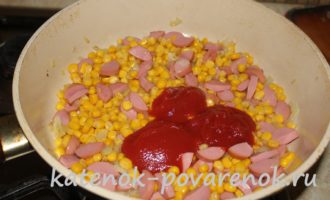 Кесадилья с кукурузой и сосисками – шаг 8