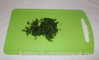 Салат из редиски с зеленью – шаг 4