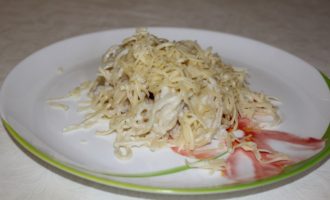 Спагетти в соусе бешамель с сыром