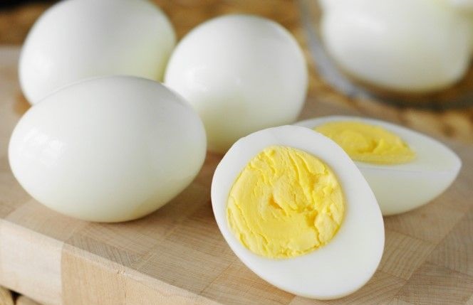 Как легко очистить вареные яйца