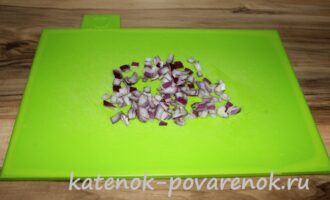 Салат из краснокочанной капусты и кукурузы – шаг 5