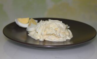 Салат из дайкона с яйцом